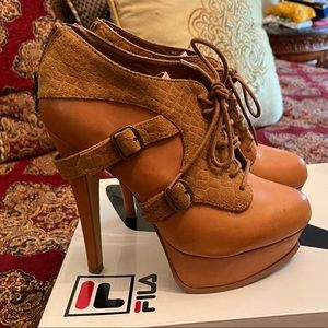 Bakers leather booties